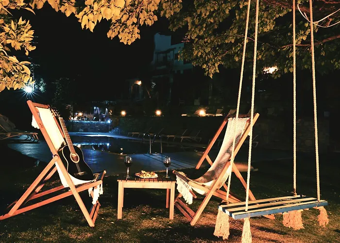 Pir Efes Konaklari